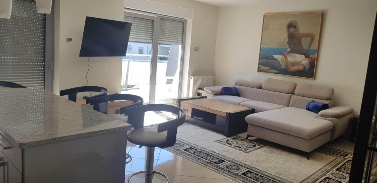 Apartament Happy - Basen, Plaza, Ochrona 24H - 3 Sypialnie Dla Maksymalnie 8 Osob Pobierowo Exterior foto